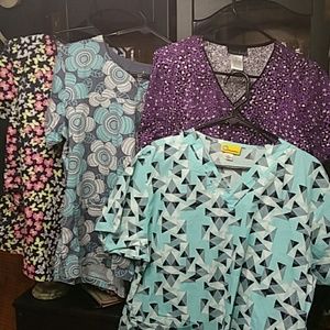 4 NWOT  scrub tops( sz LG)